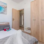 Feriehus Ema With Pool Biograd Na Moru