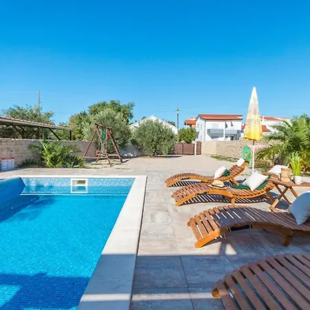 Ferienhaus Ema With Pool *